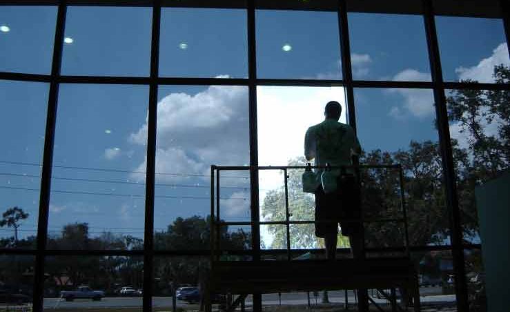 Frosted vs Reflective Films: Best for Office Privacy?